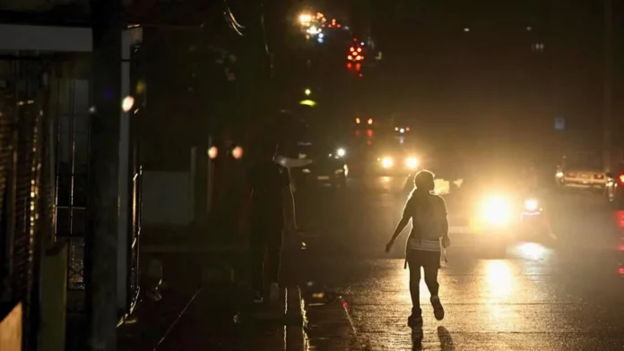 Nkometou : Des passagers agressés à la machette dans un bus