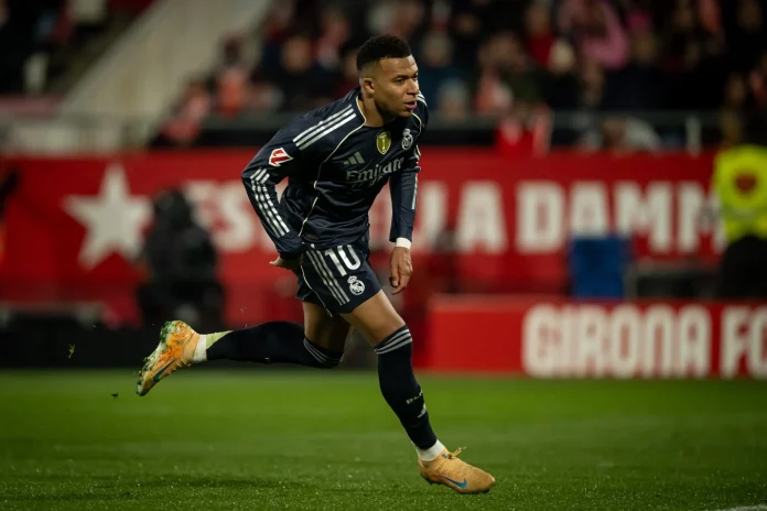 Espagne: le Real Madrid cale encore à Gérone, le Barça seul leader