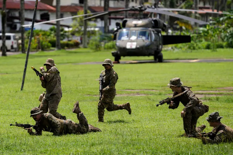 Opération américaine contre Maduro : du ciel nocturne à la capture du président