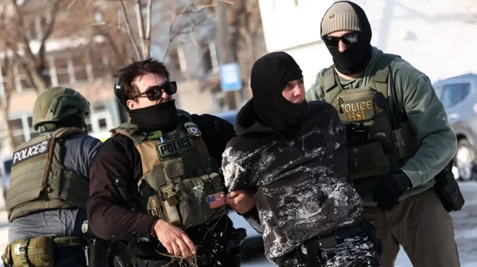 Minneapolis: retrait de 700 policiers de l’immigration