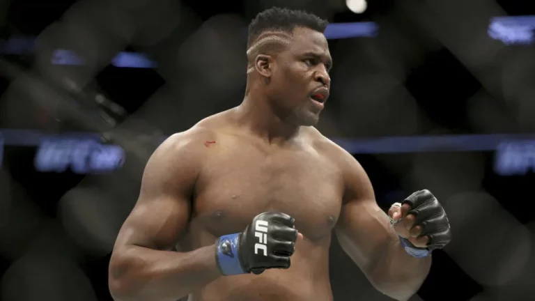 PFL se sépare de Ngannou : l&rsquo;avenir du prédateur camerounais dans le flou à 39 ans