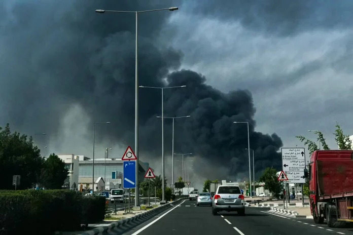 Représailles iraniennes après la mort de Khamenei : le Moyen-Orient s’embrase
