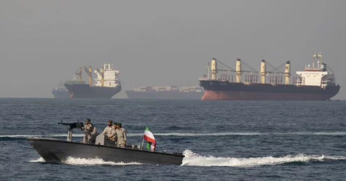 Ormuz et la crise économique mondiale : l’Iran menace, les marchés tremblent après trois semaines de guerre