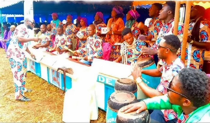 Visite papale : Une chorale dénonce un acte de discrimination