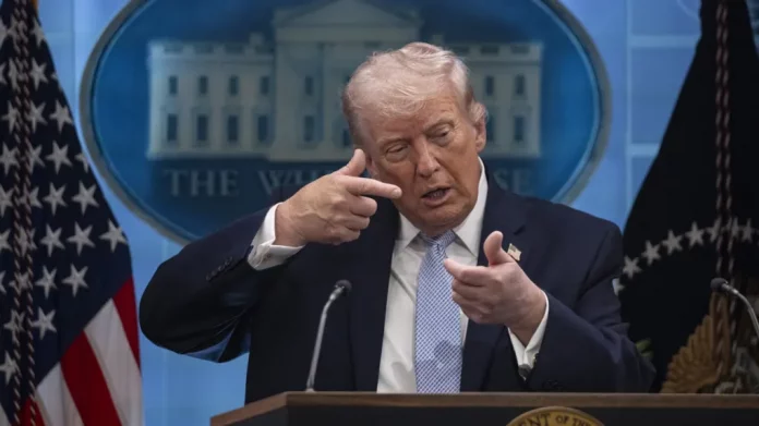 Santé mentale Trump sur l’Iran : propos apocalyptiques et accusations de démence