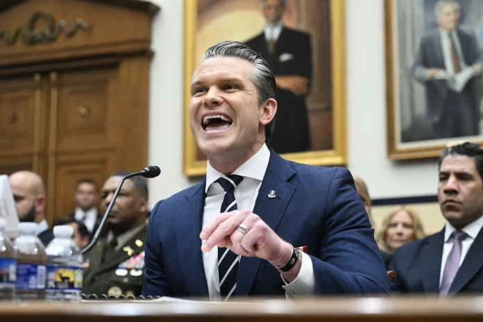 Pete Hegseth sur la guerre en Iran : cinq heures de tempête au Congrès américain