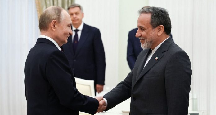 Diplomatie iranienne sans Washington : Araghchi part chercher des soutiens à Moscou