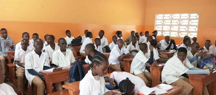 Calendrier scolaire : Rentrée du secondaire repoussée au 27 avril