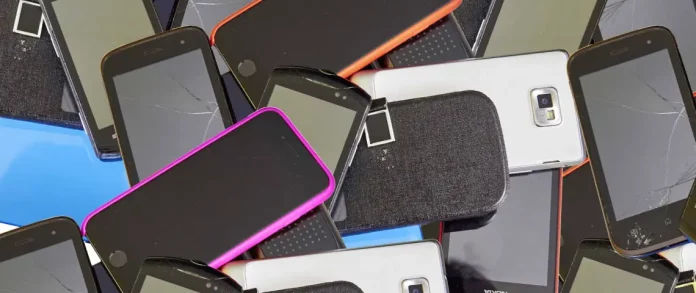 Droits de douane: 700 000 téléphones bloqués dès le 30 avril