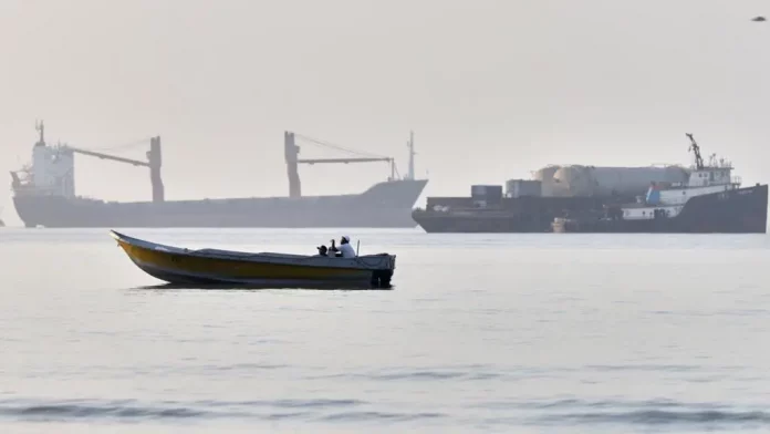 Ormuz : L’Iran ferme le détroit