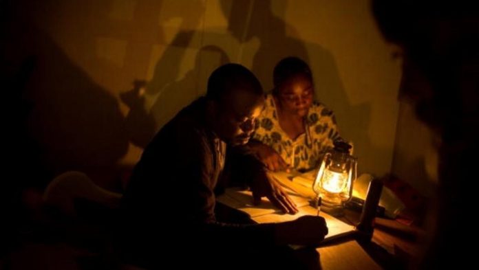 Délestages : comment l’INS veut utiliser les chiffres pour ramener la lumière
