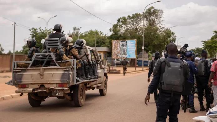 Burkina Faso : RSF accuse une milice pro-junte de traquer les journalistes