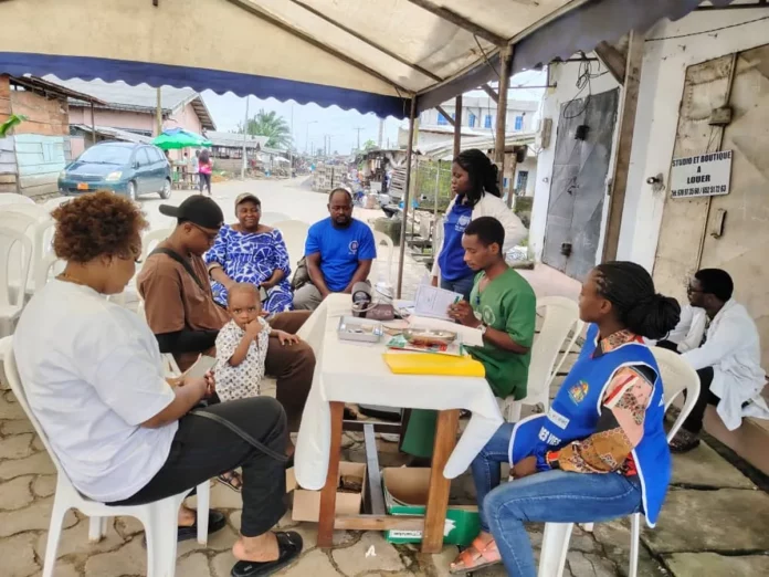 Grand Hangar : Charity Assurance Medical Center en soins gratuits