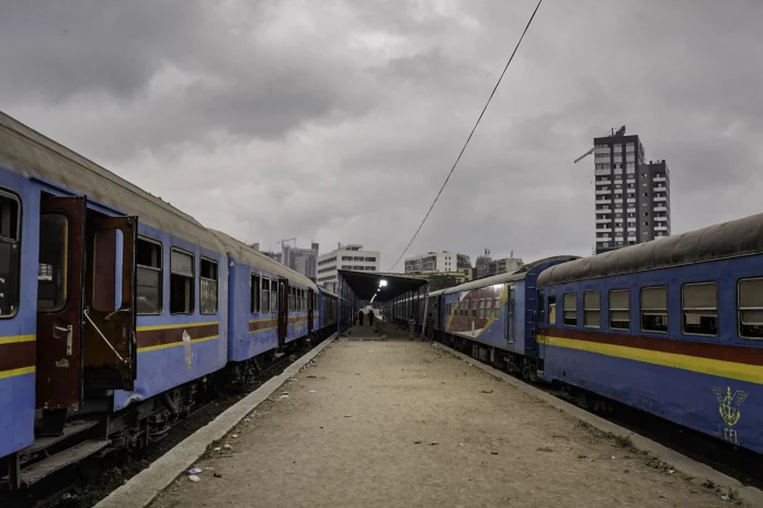 Train urbain de Kinshasa : la ligne relancée après près de quinze ans d’arrêt