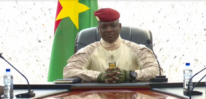 Burkina Faso : la junte félicite les cyberactivistes pro-régime