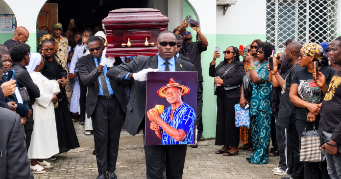 Douala : Dernier hommage à Bissi Mag avant son inhumation à Bandjoun